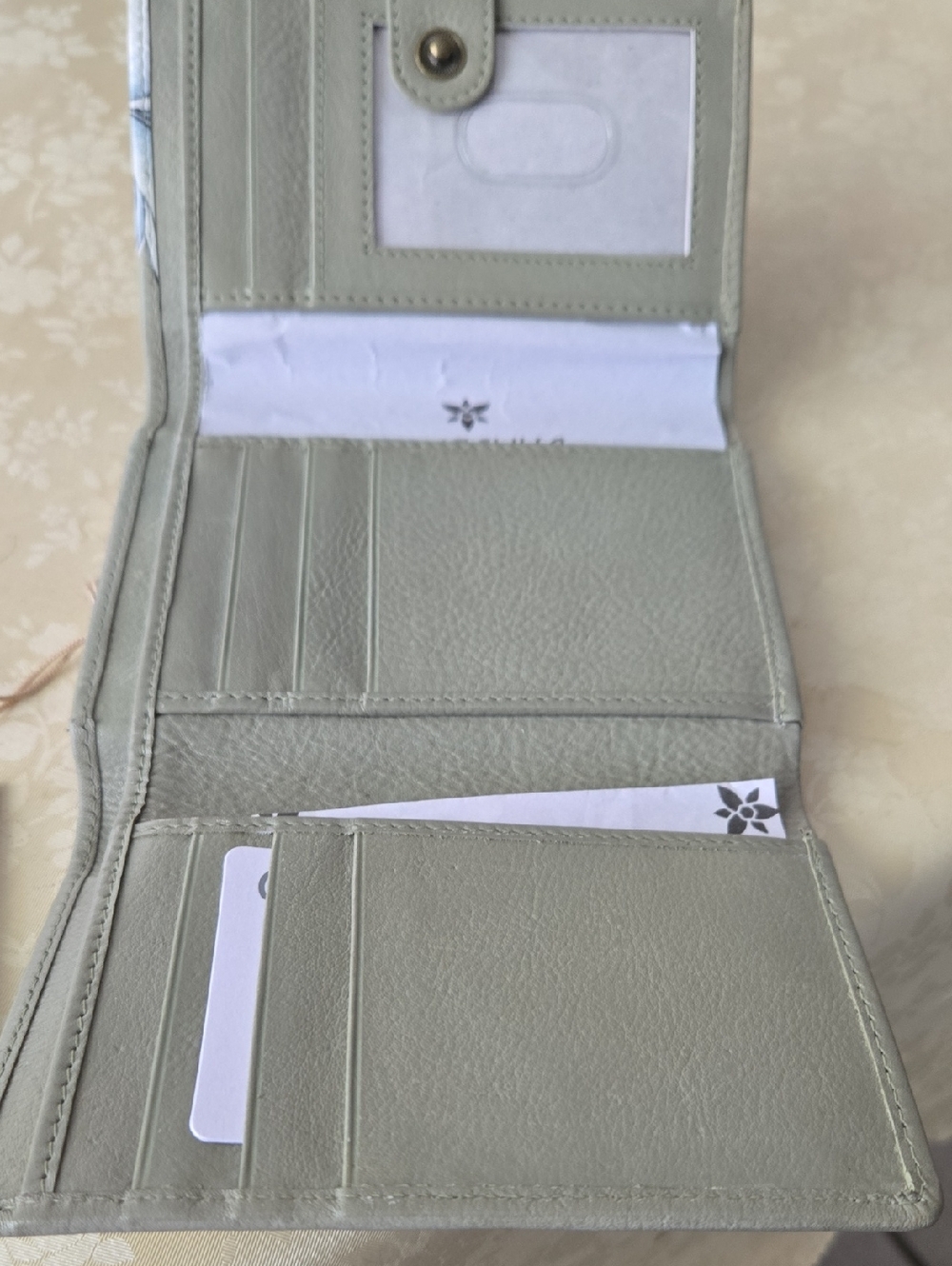 NWT ANUSCHKA ALL LEATHER WALLET - Picture 5 of 9
